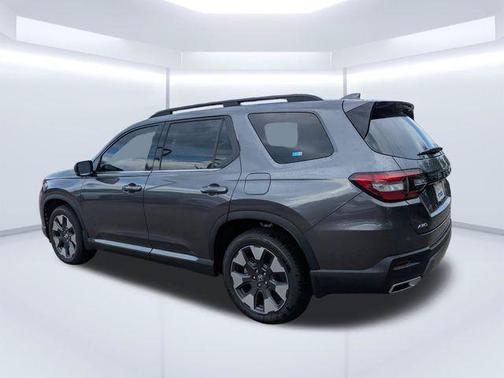 Modern Steel Metallic 2026 Honda Pilot Elite
