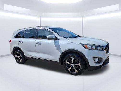 Snow White Pearl 2016 Kia Sorento EX