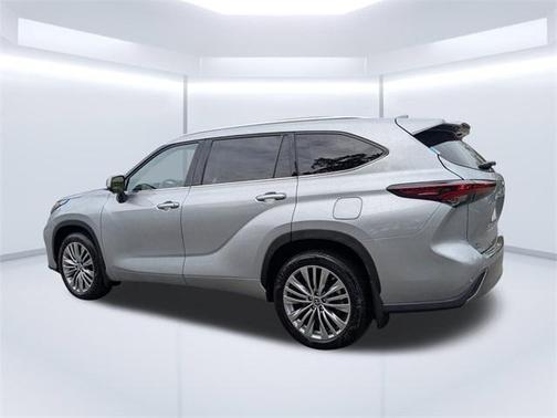 2024 Toyota Highlander Platinum