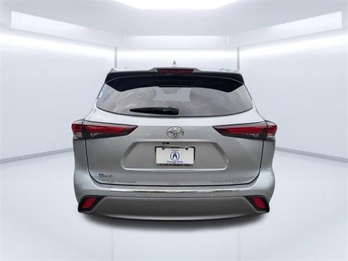 2024 Toyota Highlander Platinum