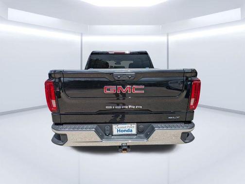 Onyx Black 2025 GMC Sierra 1500 SLT
