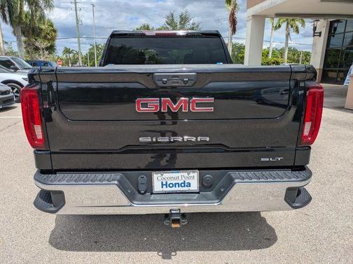 Onyx Black 2025 GMC Sierra 1500 SLT
