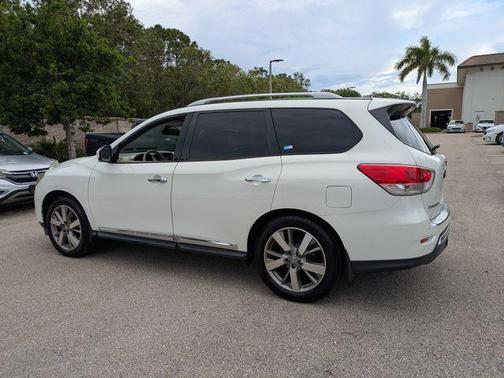 Moonlight White 2014 Nissan Pathfinder Platinum