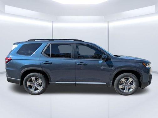 Smoke 2026 Honda Pilot EX-L