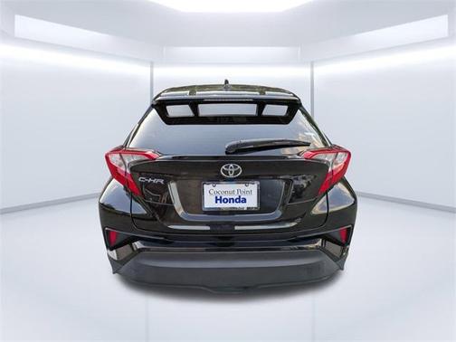 2021 Toyota C-HR LE
