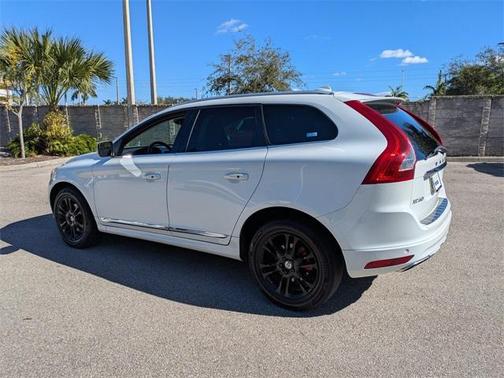 2016 Volvo XC60 T5 Drive-E Premier