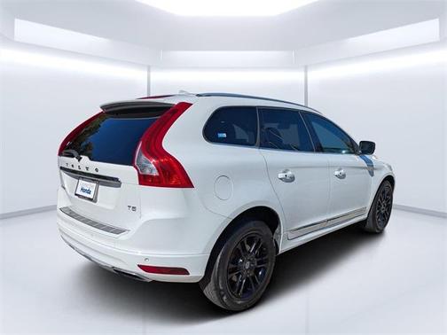 2016 Volvo XC60 T5 Drive-E Premier