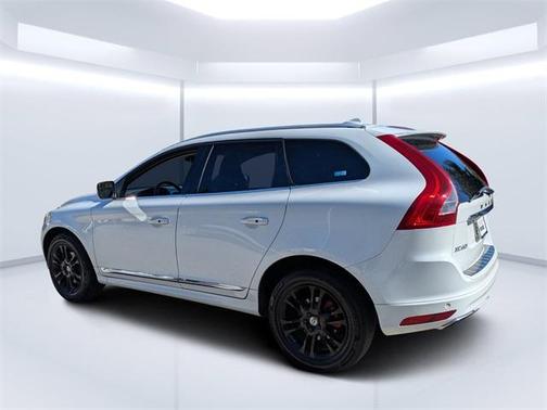 2016 Volvo XC60 T5 Drive-E Premier