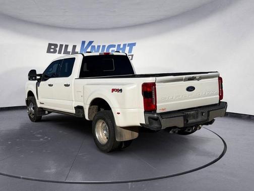 2024 Ford F-350 LARIAT SUPER DUTY