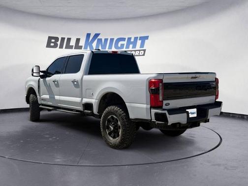 STAR WHITE 2024 Ford F-250 PLATINUM