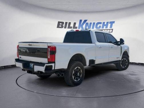 STAR WHITE 2024 Ford F-250 PLATINUM