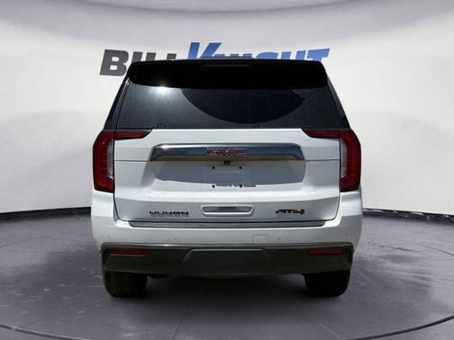 Summit White 2023 GMC Yukon AT4