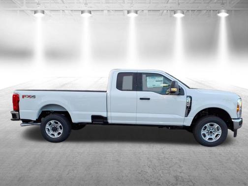 OXFORD WHITE 2026 Ford F-350 XLT