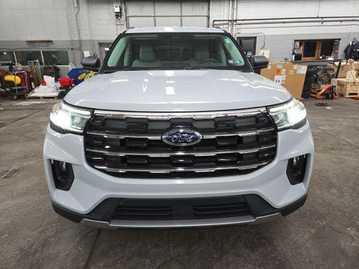 2026 Ford Explorer Active (200A)