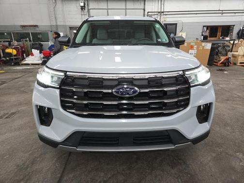 2026 Ford Explorer Active (200A)