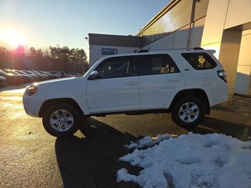 2022 Toyota 4Runner SR5 Premium