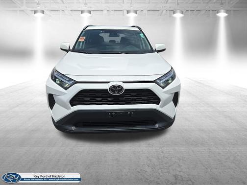 Ice Cap 2024 Toyota RAV4 XLE