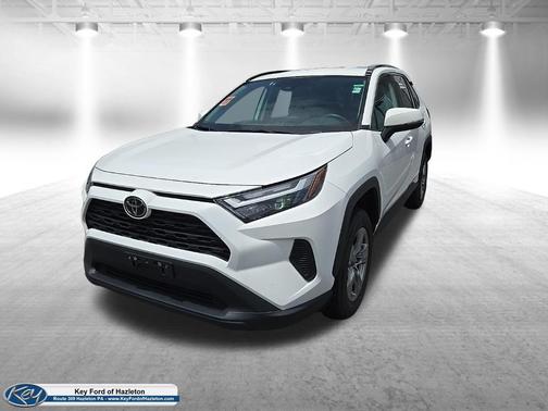 Ice Cap 2024 Toyota RAV4 XLE