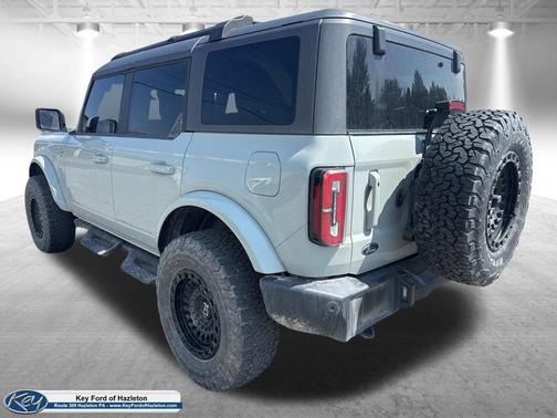 CACTUS GRAY 2023 Ford Bronco Outer Banks