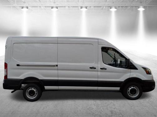 OXFORD WHITE 2026 Ford Transit-250 Base