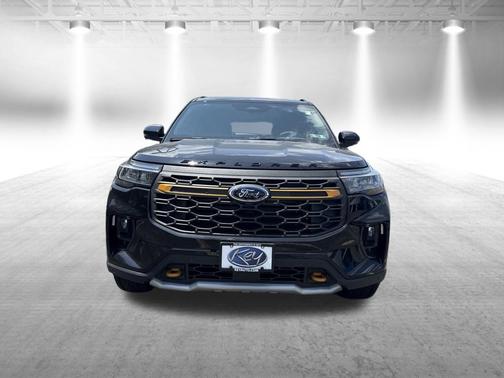 Agate Black Metallic 2026 Ford Explorer Tremor