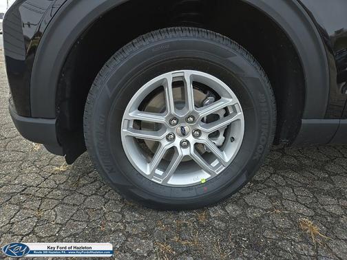 Agate Black Metallic 2026 Ford Explorer Active