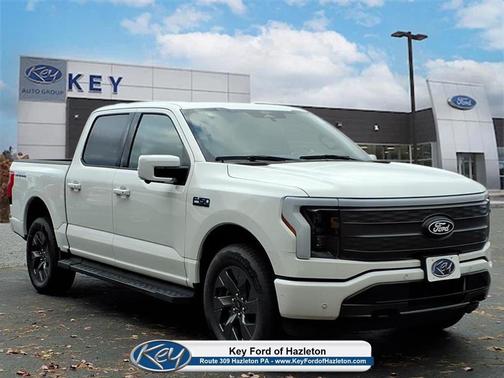2025 Ford F-150 Lightning LARIAT