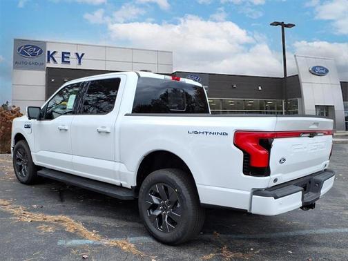 2025 Ford F-150 Lightning LARIAT