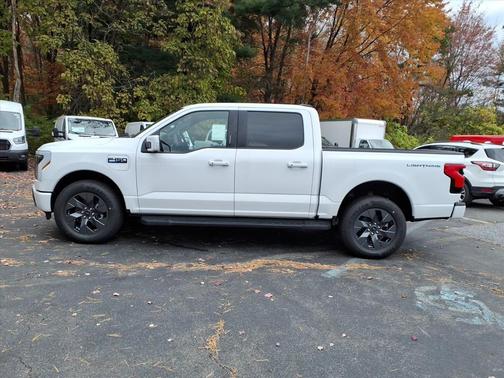 2025 Ford F-150 Lightning LARIAT