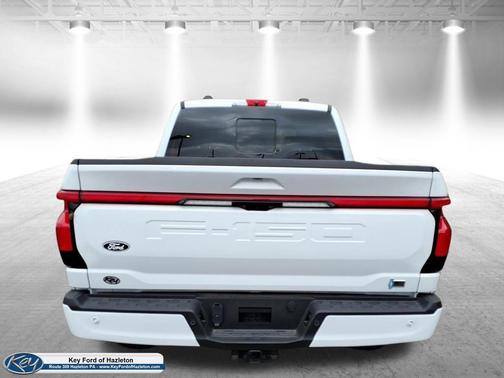 2025 Ford F-150 Lightning LARIAT