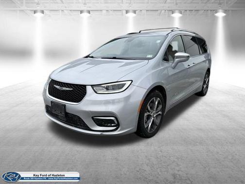 2022 Chrysler Pacifica L