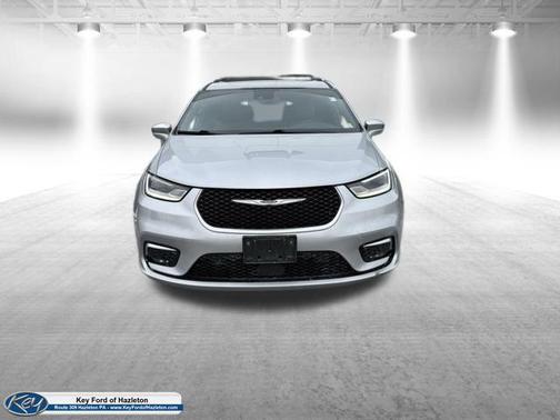 2022 Chrysler Pacifica L