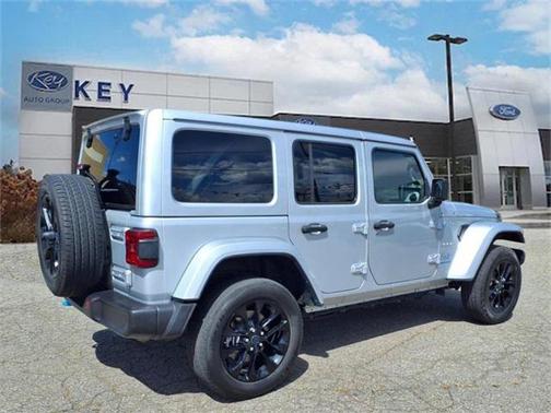 2024 Jeep Wrangler 4xe Sahara