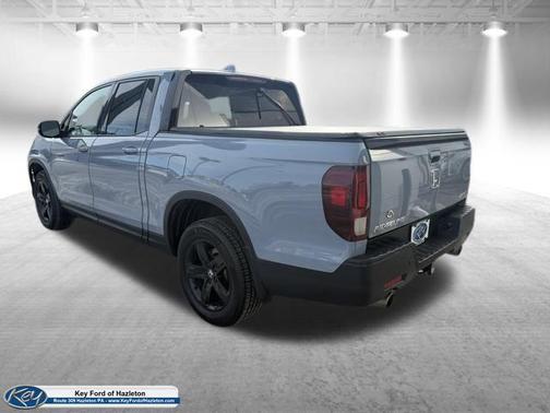 2022 Honda Ridgeline Black