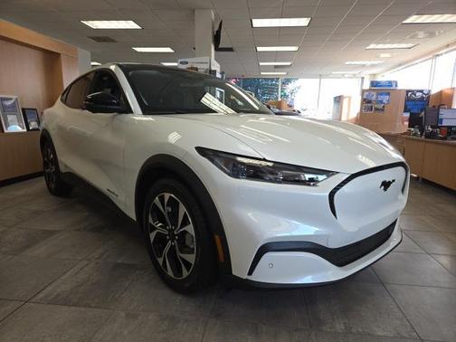 2025 Ford Mustang Mach-E Select