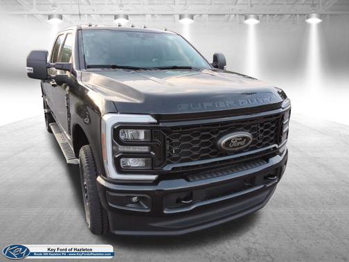 Agate Black Metallic 2026 Ford F-350 XLT