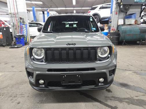 2022 Jeep Renegade Altitude