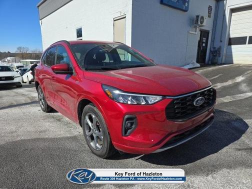 2023 Ford Escape ST-Line Select