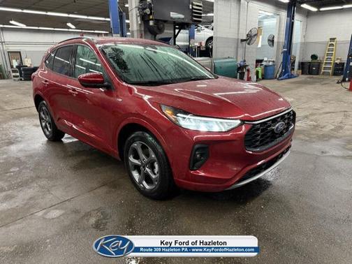 2023 Ford Escape ST-Line Select