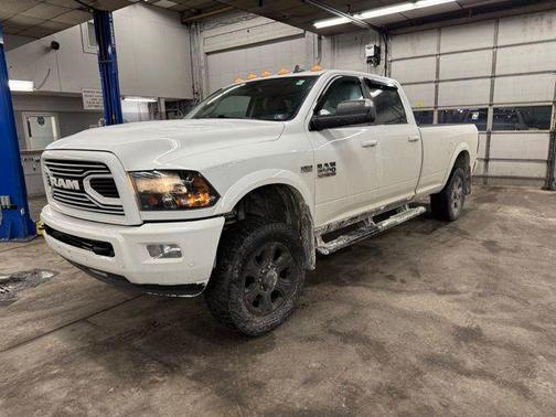 2018 RAM 3500 Big Horn Crew Cab 4x4 8' Box