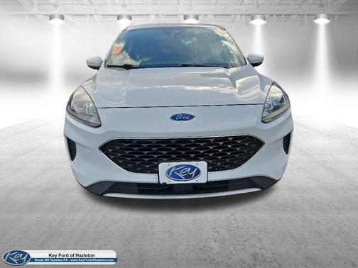 OXFORD WHITE 2020 Ford Escape SE