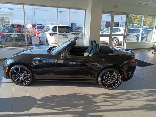 2025 Mazda MX-5 Miata Grand Touring