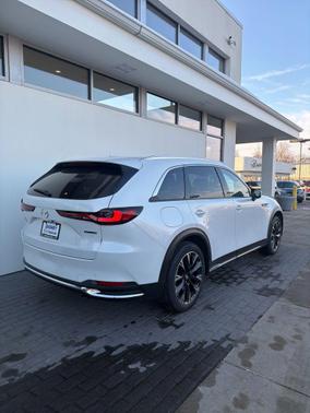 2025 Mazda CX-90 PHEV Premium Plus