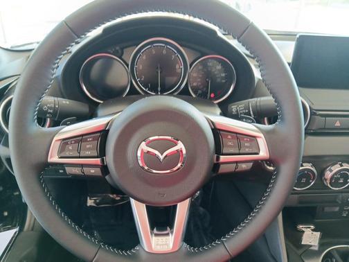2025 Mazda MX-5 Miata Grand Touring