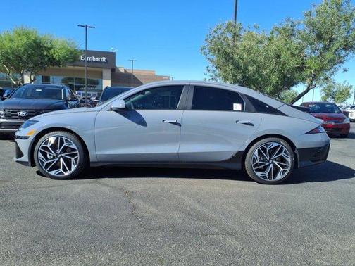 2025 Hyundai IONIQ 6 SEL