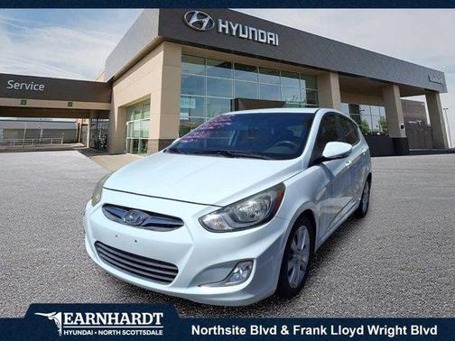 Century White 2013 Hyundai Accent SE
