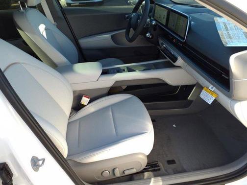 2025 Hyundai IONIQ 6 Limited