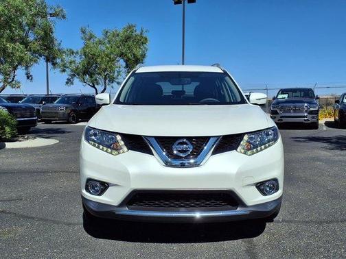 Moonlight White 2015 Nissan Rogue SL