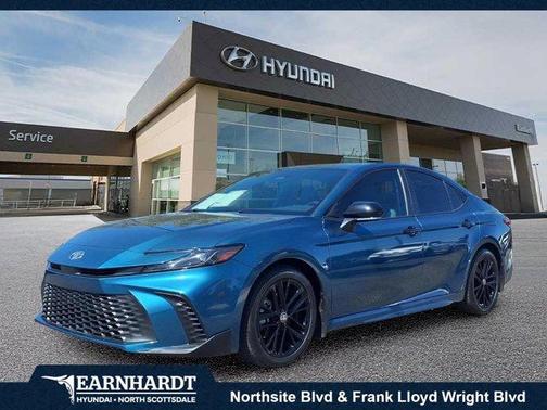 Ocean 2025 Toyota Camry SE