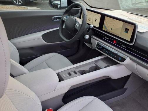 2025 Hyundai IONIQ 6 SEL
